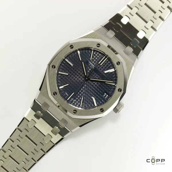 Audemars Piguet — Royal Oak — Ref. 15510ST.OO.1320ST.06